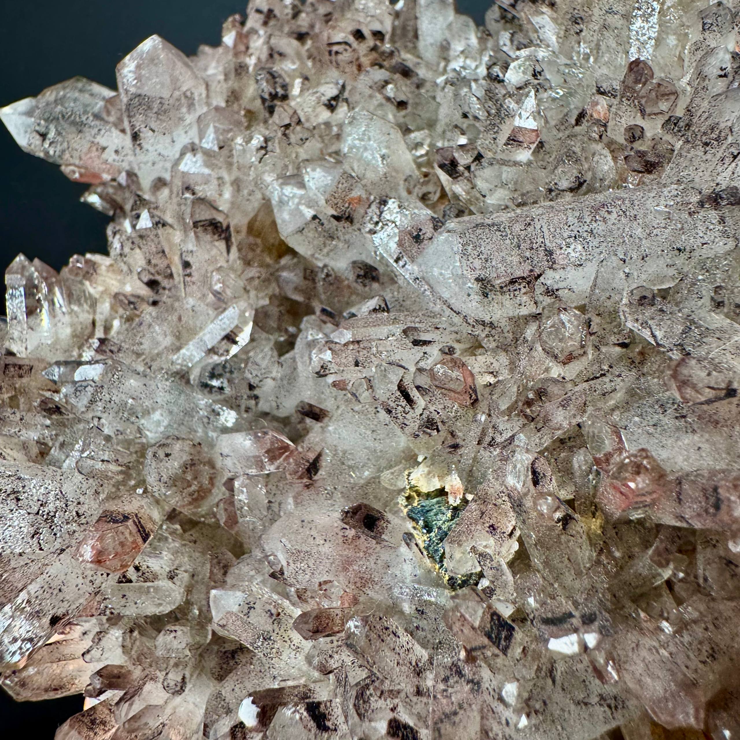 quarzo_indiano_ematite6