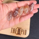 Shiva Lingam di Quarzo Ematoide